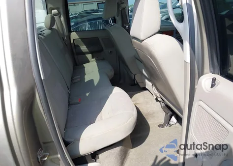 2006 Dodge Ram 1500 Slt z USA, uszkodzony, nr VIN 1D7HA18NX6S565719